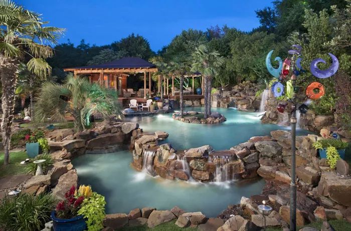 Mega-Fun Family Pool