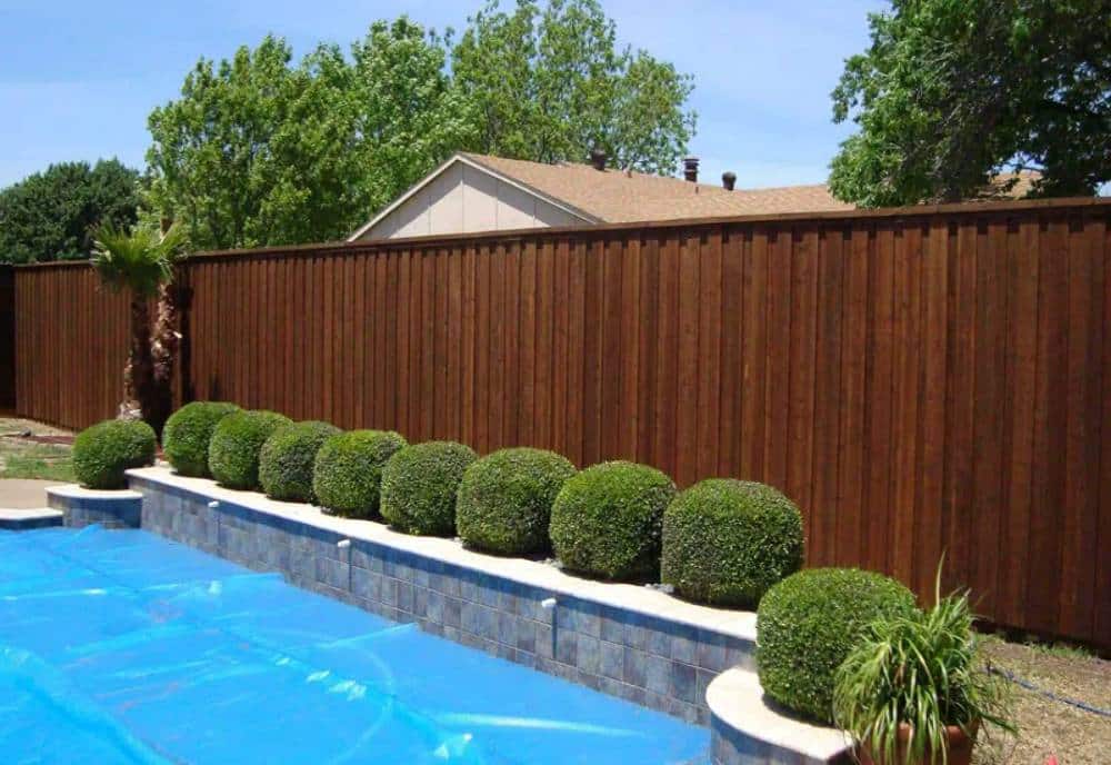 A-lovely-wooden-fence