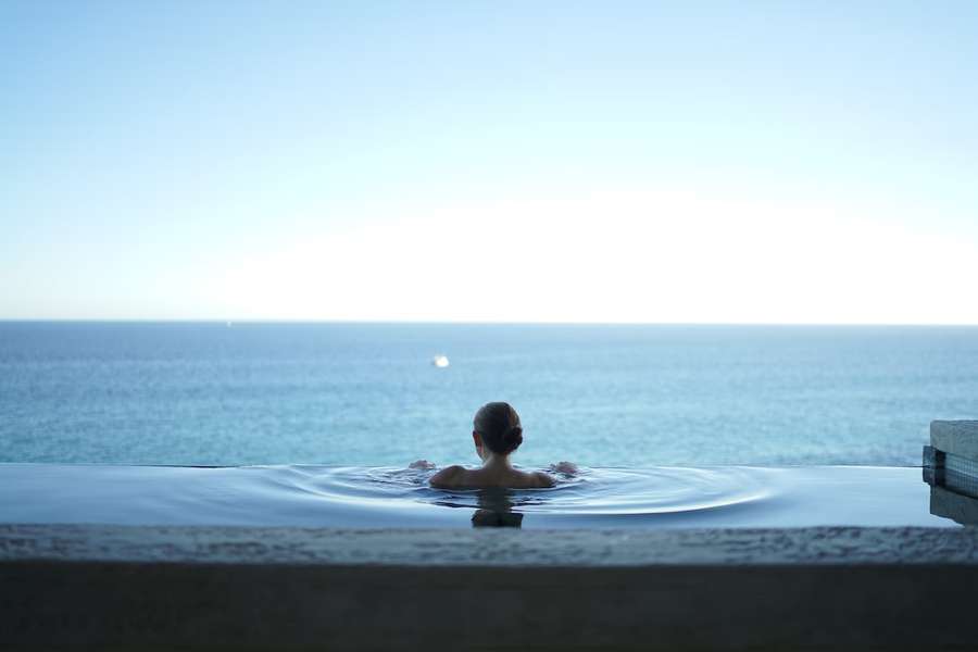 ZERO-EDGE-POOL